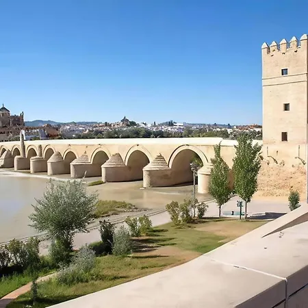 Calahorra Experience · Mezquita Frontline Apartamento Córdoba